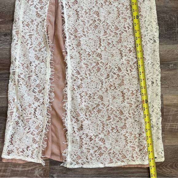 NWT Do+Be White Lace Maxi Dress w/ Spaghetti Straps, Slit, & Blush Pink Liner - Picture 13 of 16